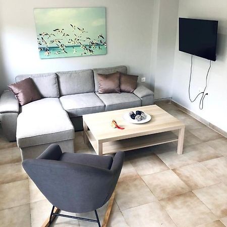 Charming Apartment In Faliro! Atene Esterno foto