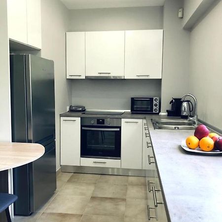 Charming Apartment In Faliro! Atene Esterno foto